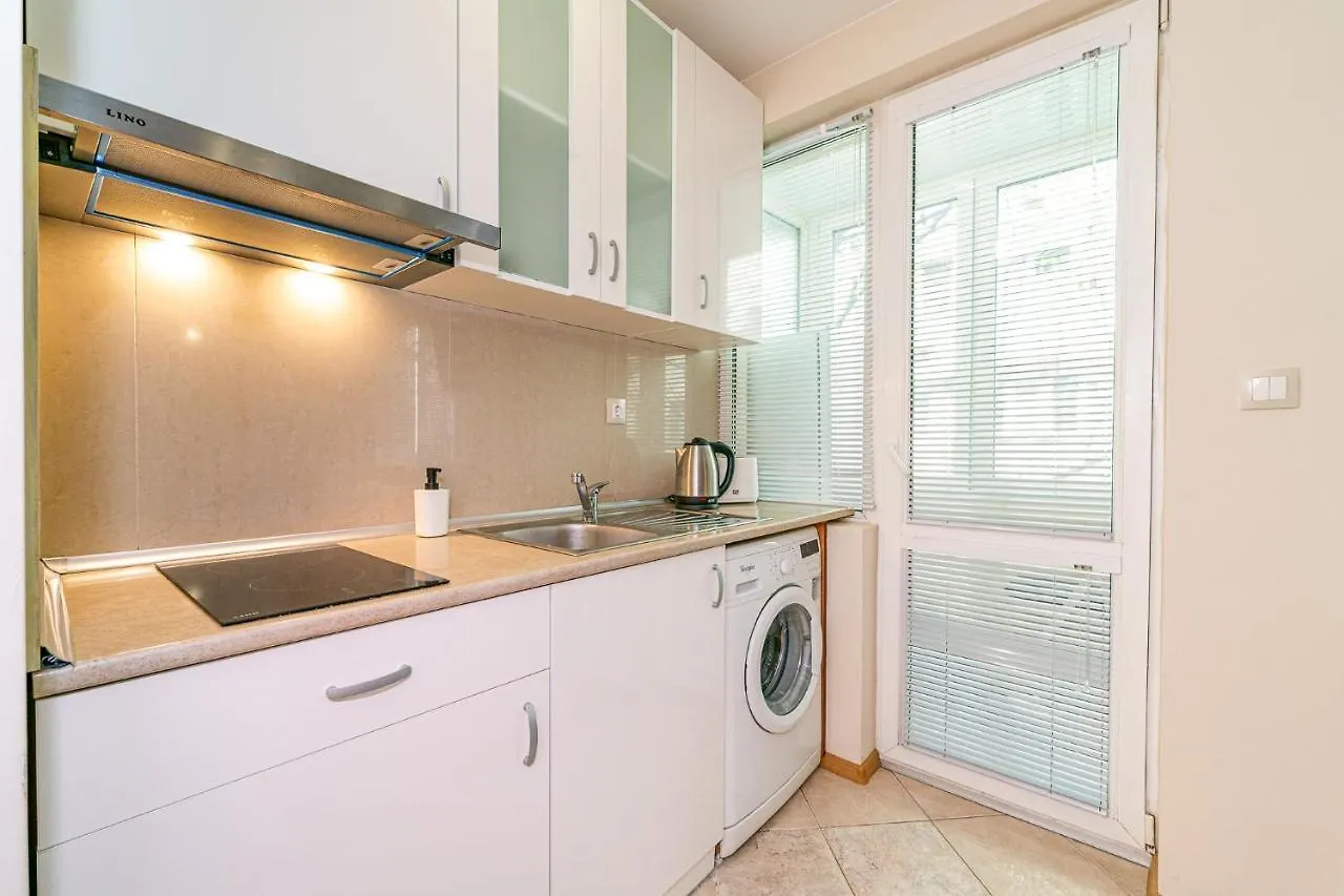 Varna Central Apartment & Studio