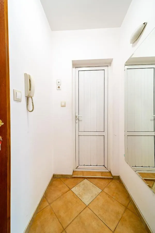 Varna Central Apartment & Studio