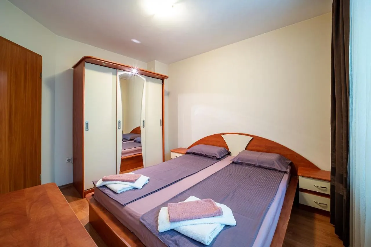 Varna Central Apartment & Studio 0*,