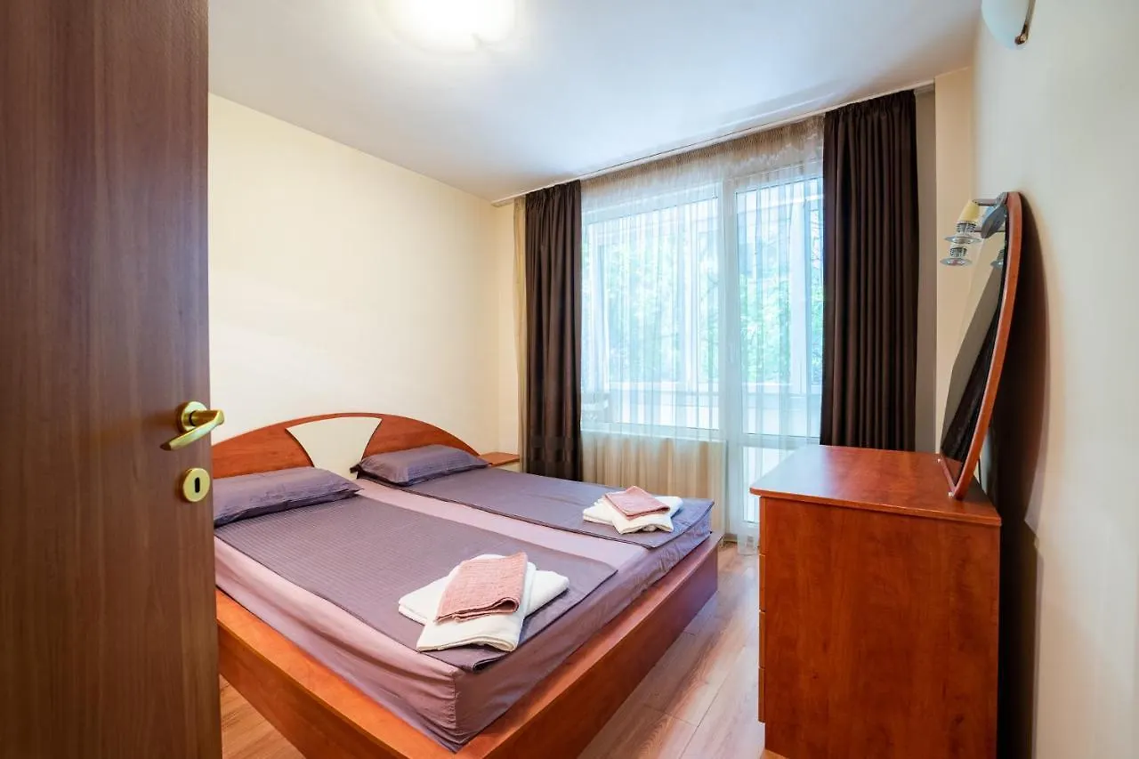 Varna Central Apartment & Studio