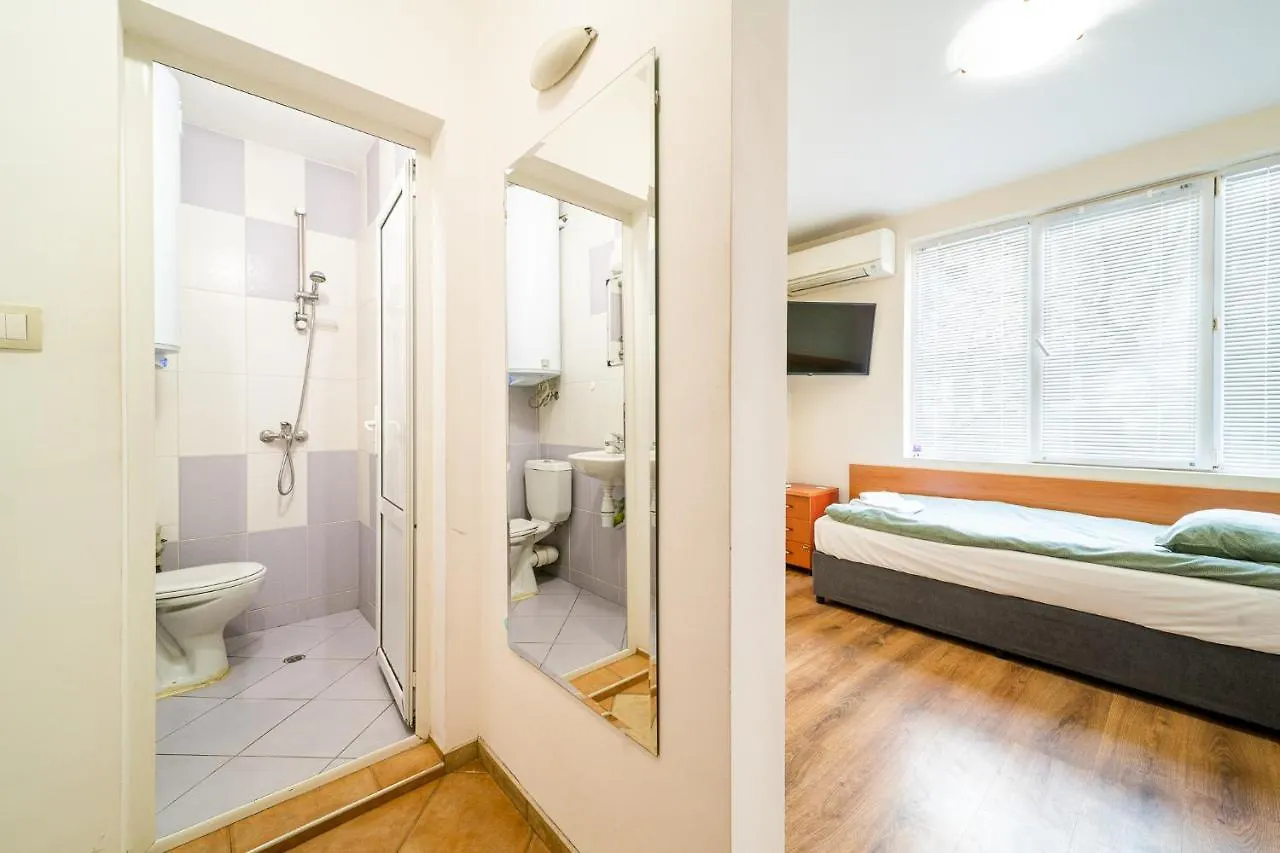 Varna Central Apartment & Studio